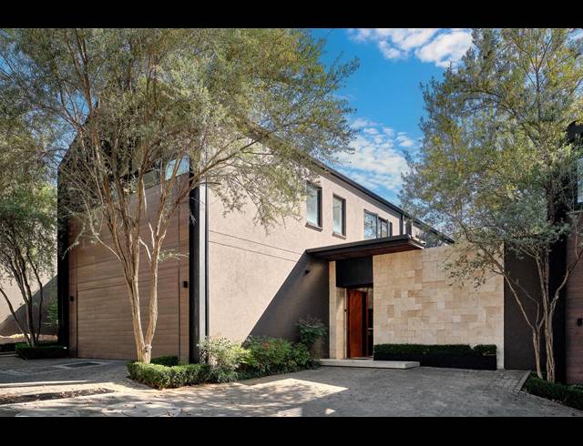 3 BEDROOM TOWNHOUSE FOR SALE IN HYDE PARK